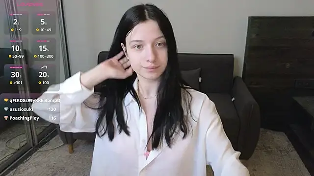 AlicePowells is live now
