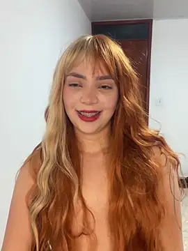 Catalina_bel is live now