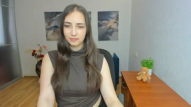 Effy_Royse is live now