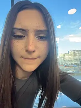 AnitaFly is live now