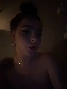 LisaaLiss is live now