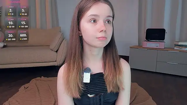 DominikaElis is live now