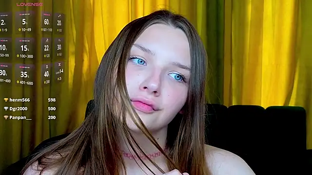DariaAngels is live now