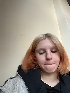 NinaParri is live now