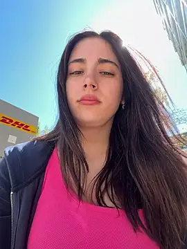 sexymelli18 is live now