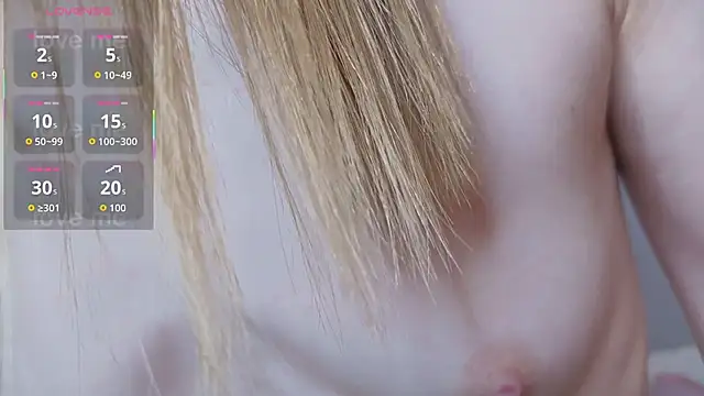 Elis_Fox is live now