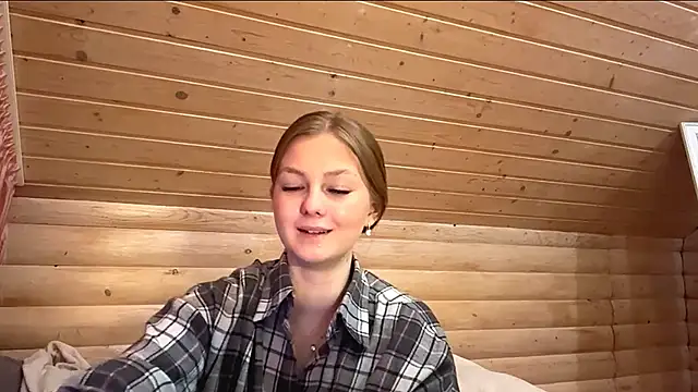 TessSamul is live now