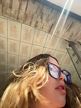 Baby__Otaku is live now