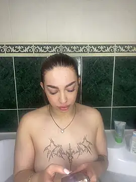 ZarasPlayground is live now