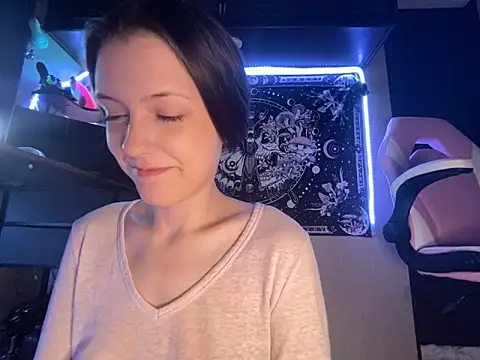Thedeepwebcutie is live now