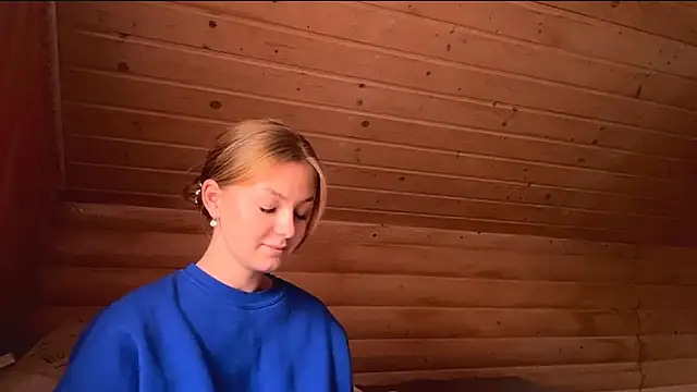 TessSamul is live now