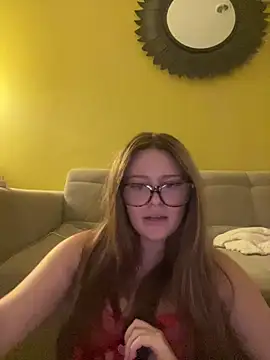 cherryrosealiee is live now