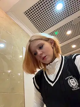 NinaParri is live now