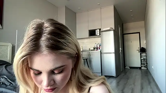 kirtova_ is live now