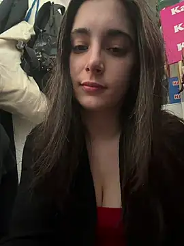 sexymelli18 is live now