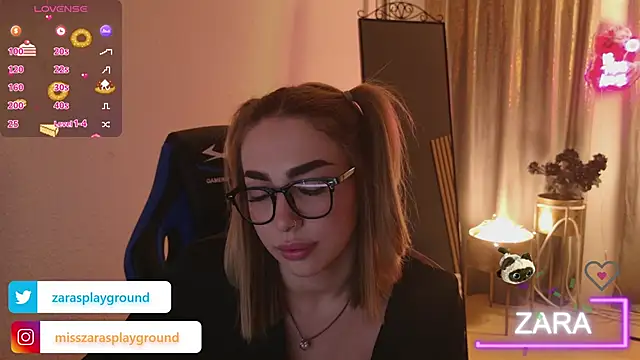 ZarasPlayground is live now