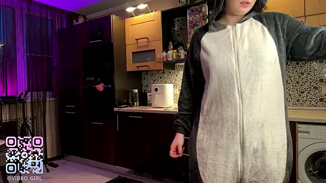 LoveIyBarbie is live now