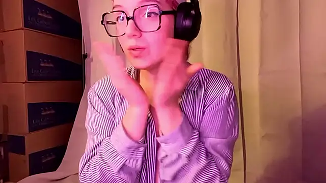 ju_juliette is live now