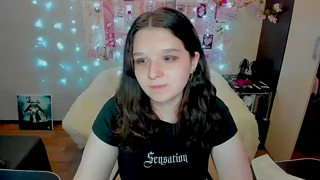Kate_Acid is live now