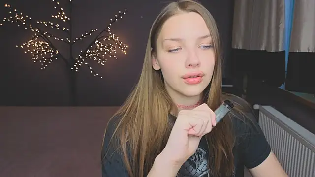 DariaAngels is live now