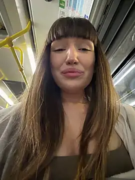 Sophie_Avory is live now