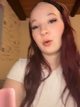 LittleChaosQueen is live now