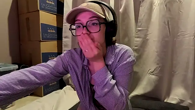 ju_juliette is live now