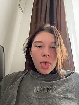 FionaMurr is live now