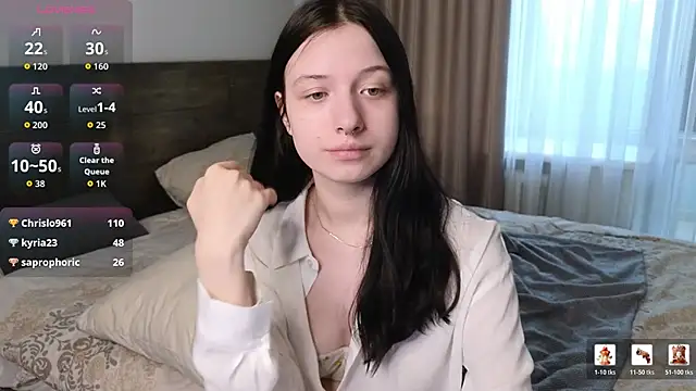 AlicePowells is live now