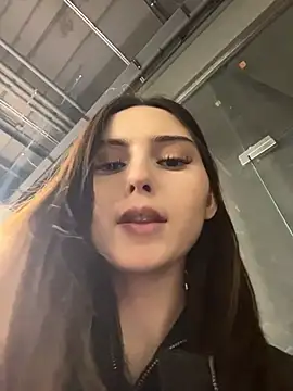 AnitaFly is live now