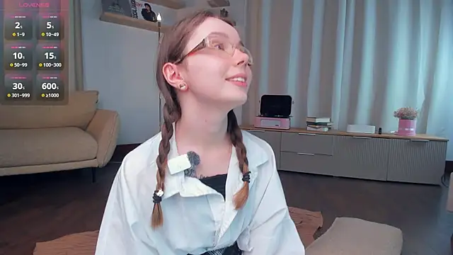 DominikaElis is live now