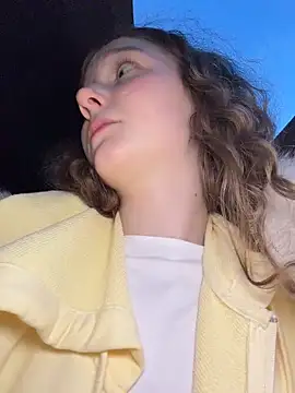 outside_rosy is live now