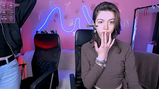 kitniss_dreamy is live now