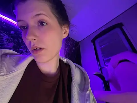 Thedeepwebcutie is live now