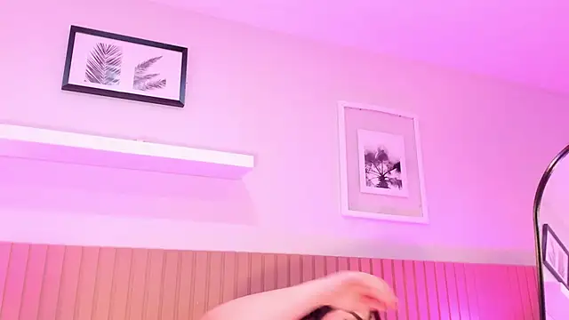 Amara_melodi is live now