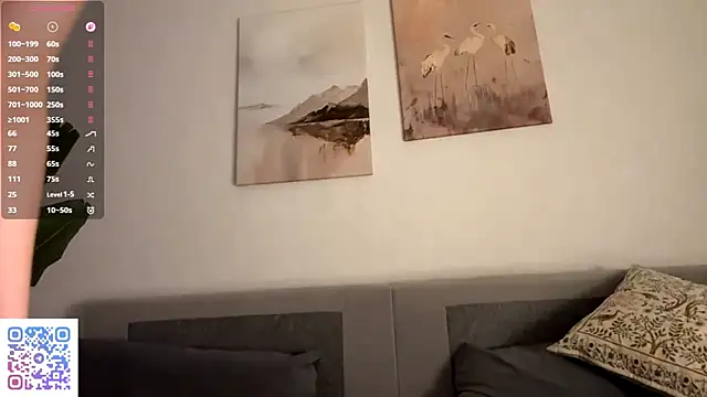 PetulaGunton is live now