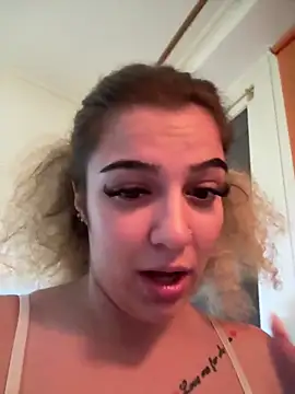 CrazyJessika is live now