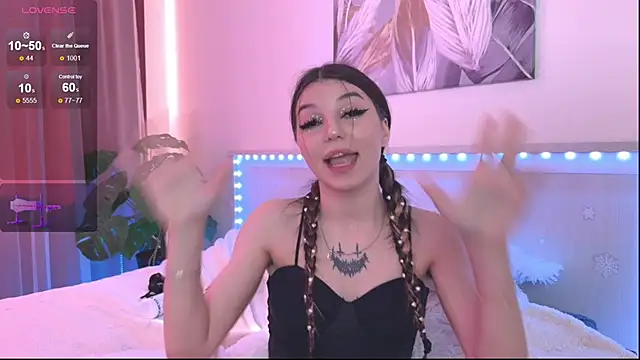 Veronica_leal is live now