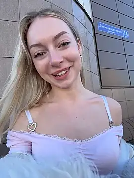 melissa_grr is live now