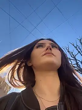 AnitaFly is live now