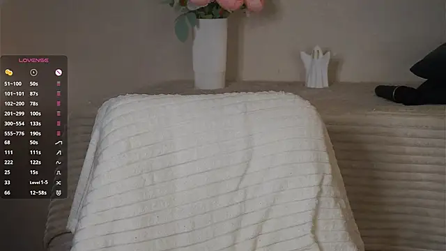 FloBubis is live now