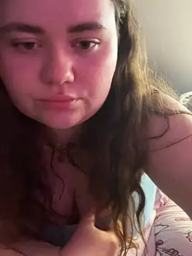 SummerHoney is live now