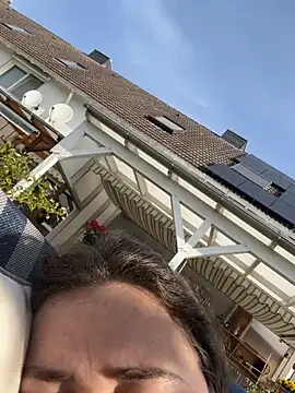 SummerHoney is live now