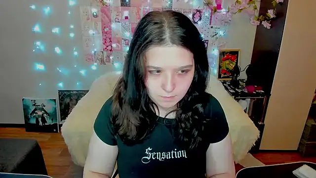 Kate_Acid is live now