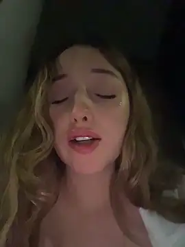 Baby__Otaku is live now