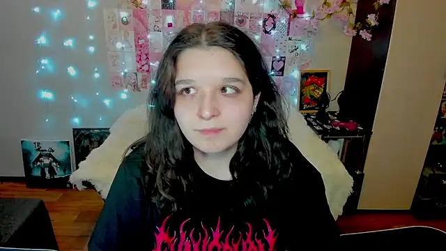 Kate_Acid is live now