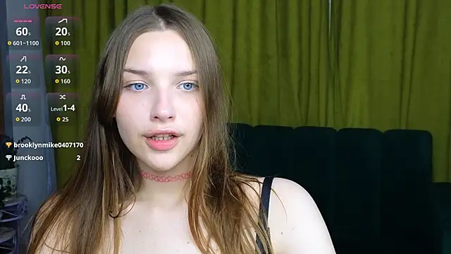 DariaAngels is live now