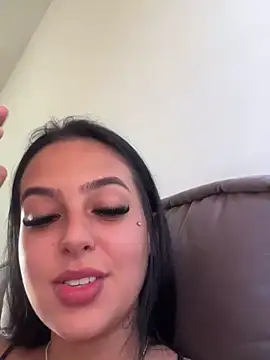 jujuarantes__2026 is live now