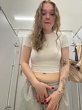 RussianWoman is live now