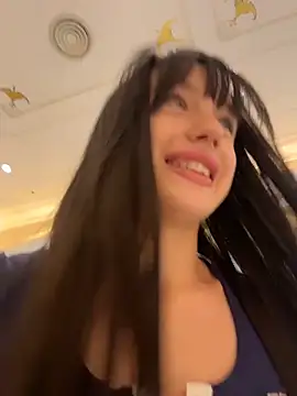 MiaTee is live now